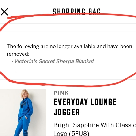 VS PINK SHERPA BLANKET - Picture 11 of 11